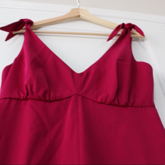 Cupcakes & Cashmere Magenta Slit Cocktail Dress - Picture 4 of 10